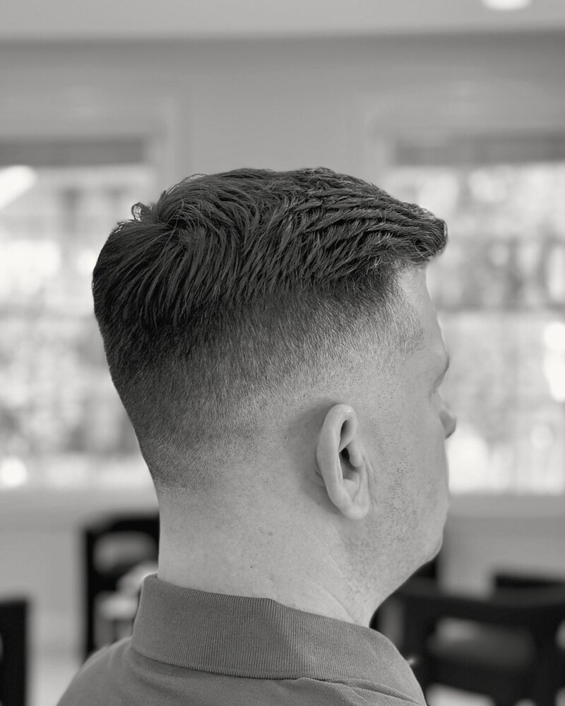 Textured crop with a low fade, from behind